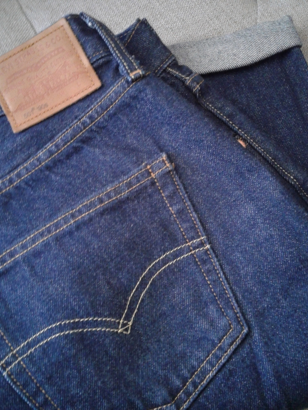 Women's 501 90s Dark Blue Selvidge Denim Jeans - Classic Straight Fit